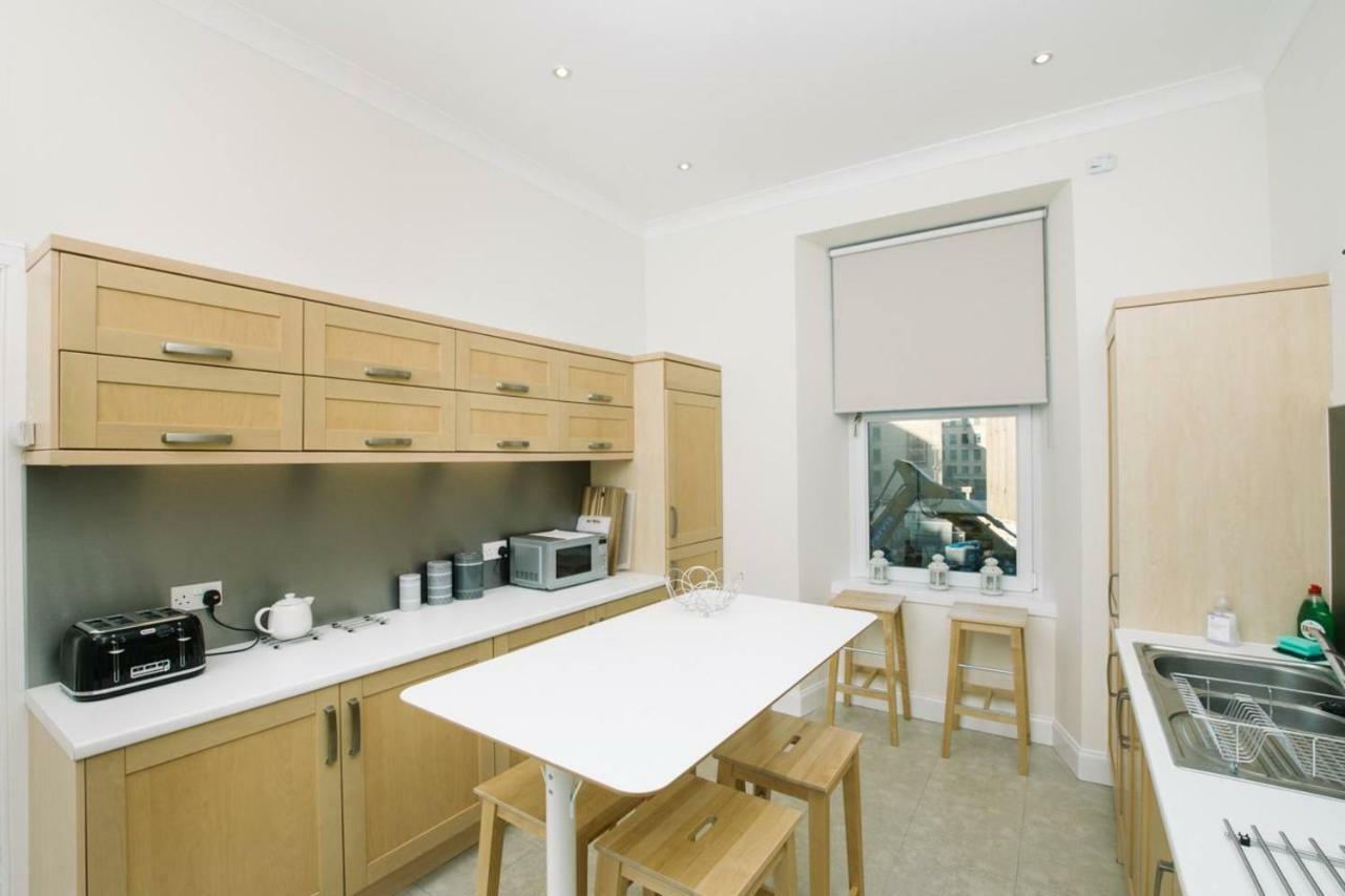 Apartment Pleasant Near Princes Street Gardens