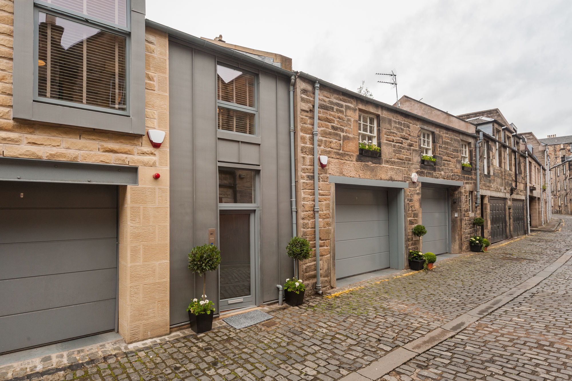 Atholl * Edinburgh