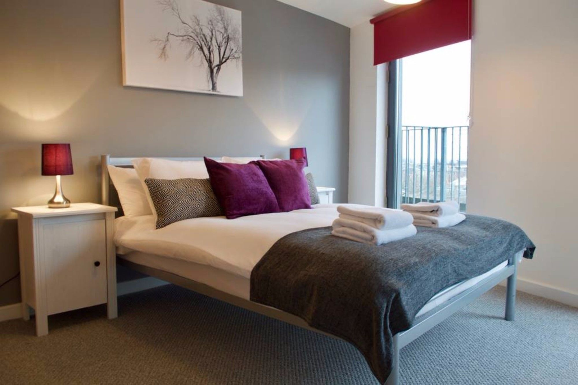 3 Bedroom With Private Roof Terrace *