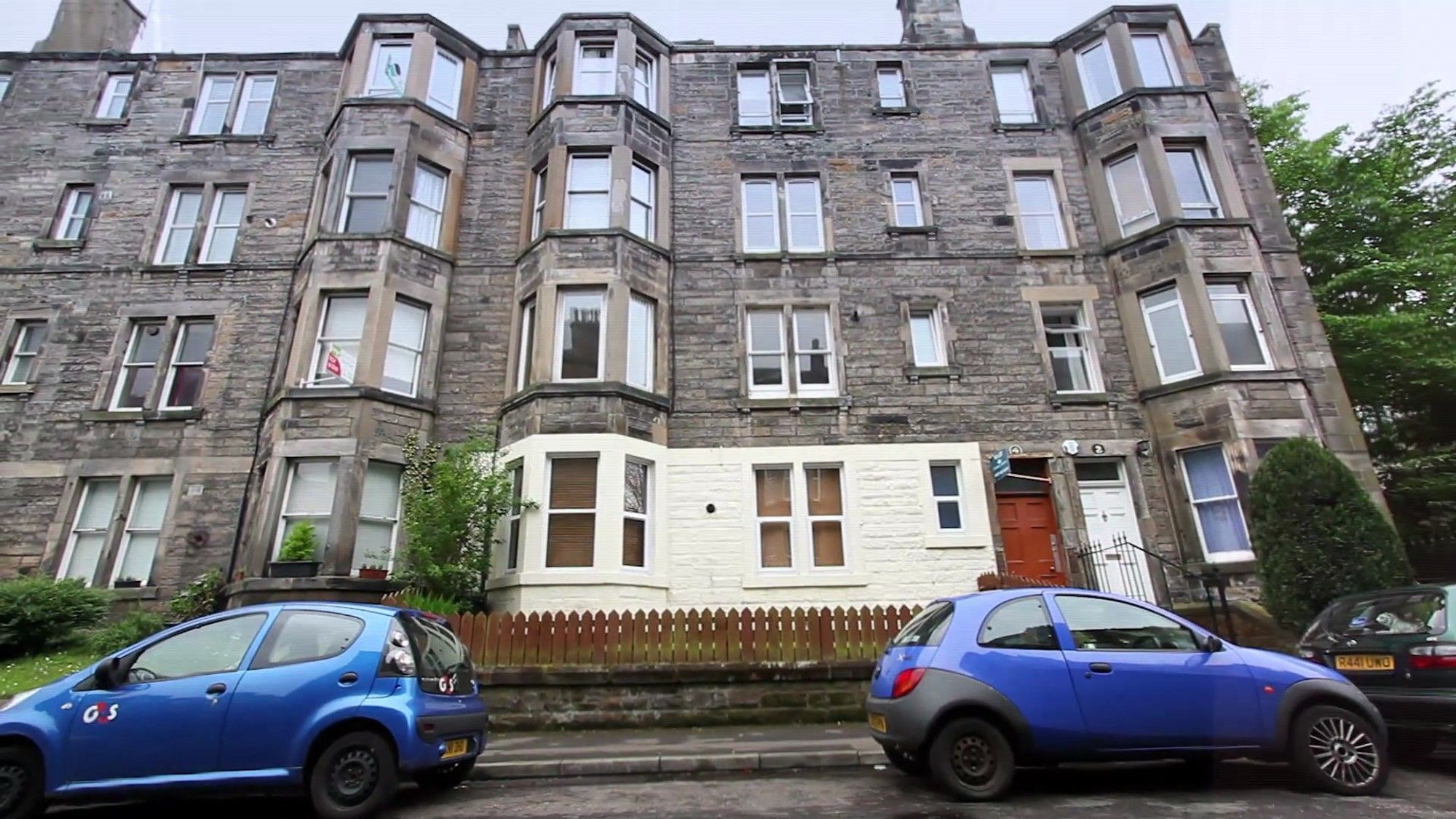 1 Bedroom Flat Near Holyrood Park - Sleeps 4 Edinburgh