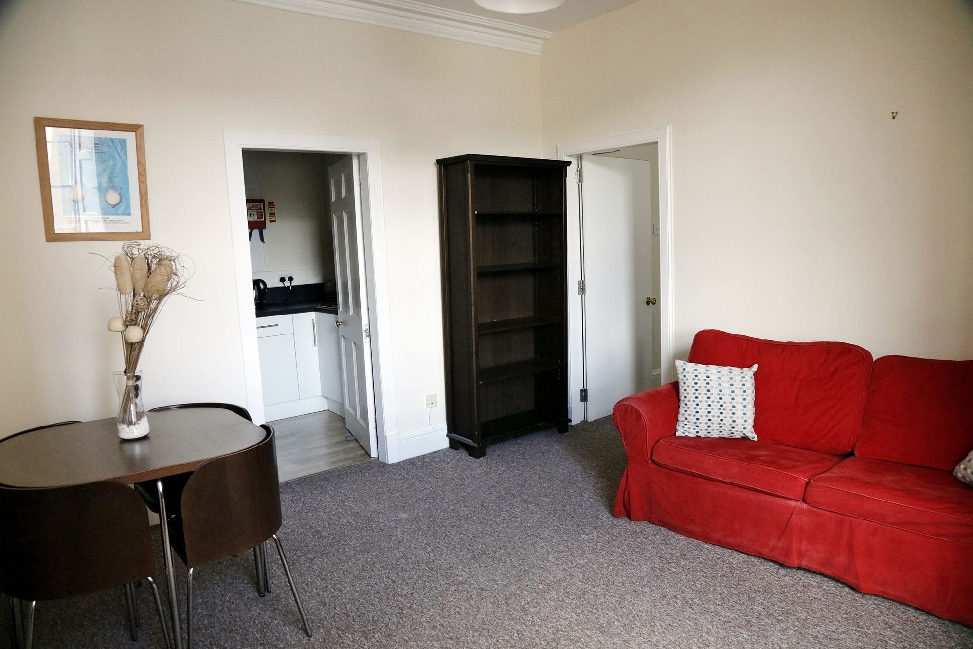 Silver Lining - Mile Apartment