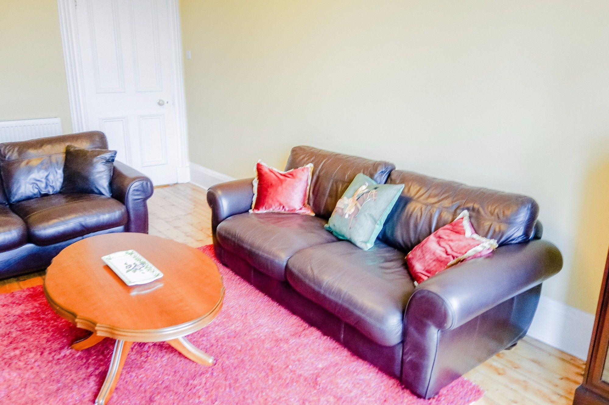 2 Bedroom Flat On Leith Walk *