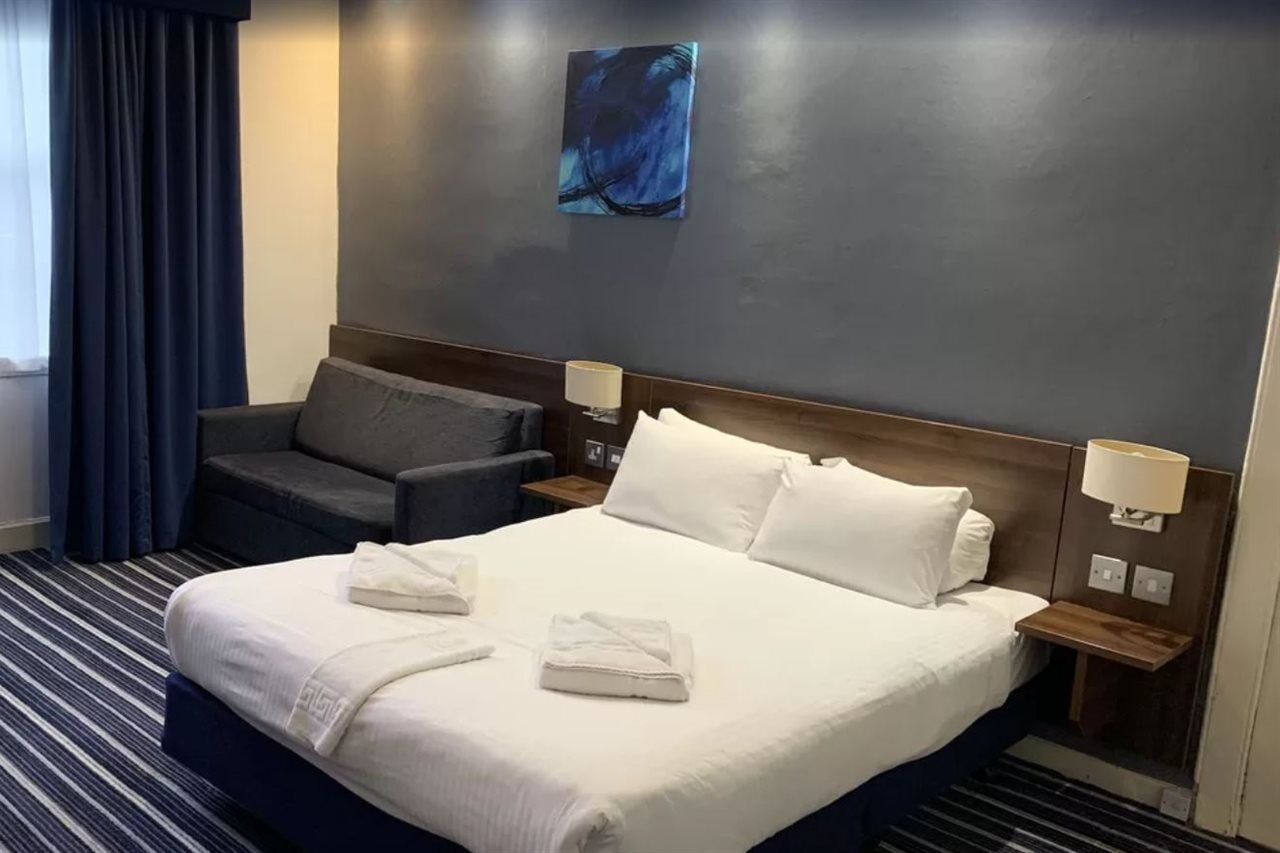Hotel Piries EDI